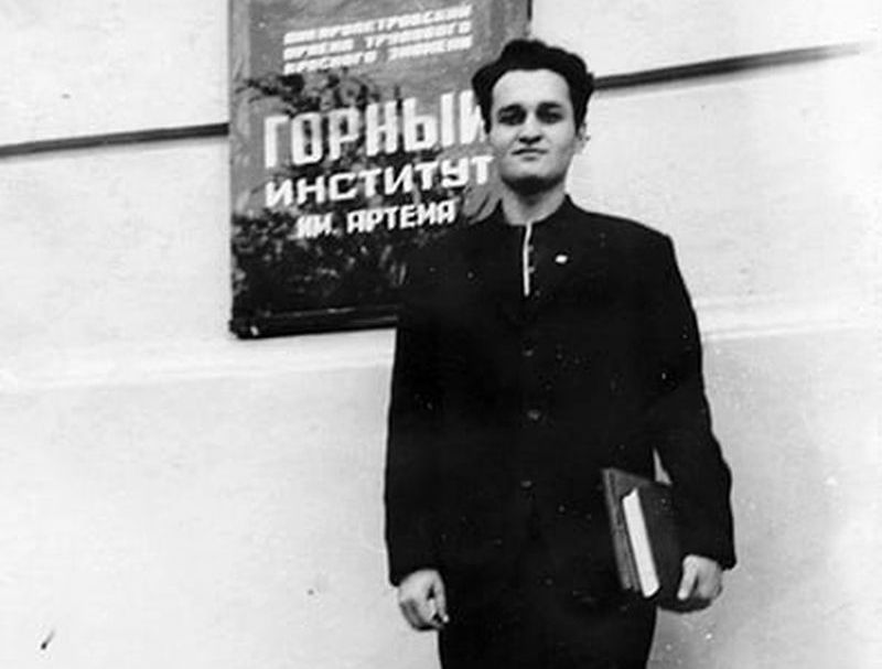 Ему не грозит забвение