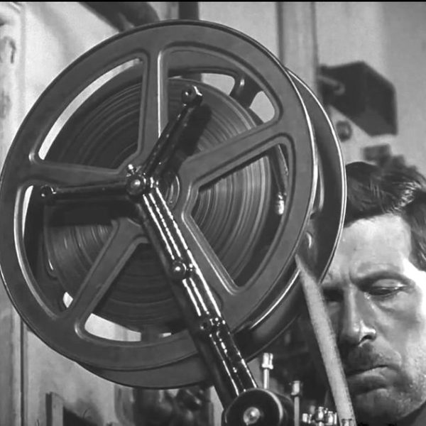 Дзига Вертов. Демиург документального кадра