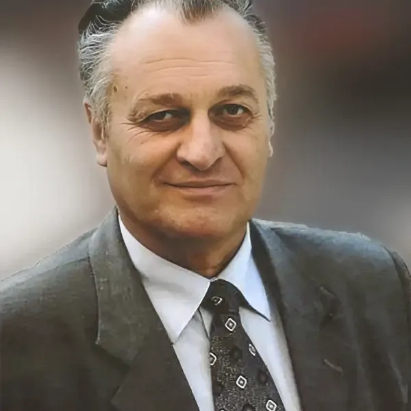 Назавжди 76…